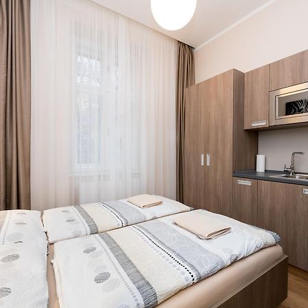 Manesova Astra Apartment ปราก ภายนอก รูปภาพ