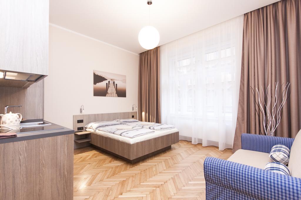 Manesova Astra Apartment ปราก ห้อง รูปภาพ