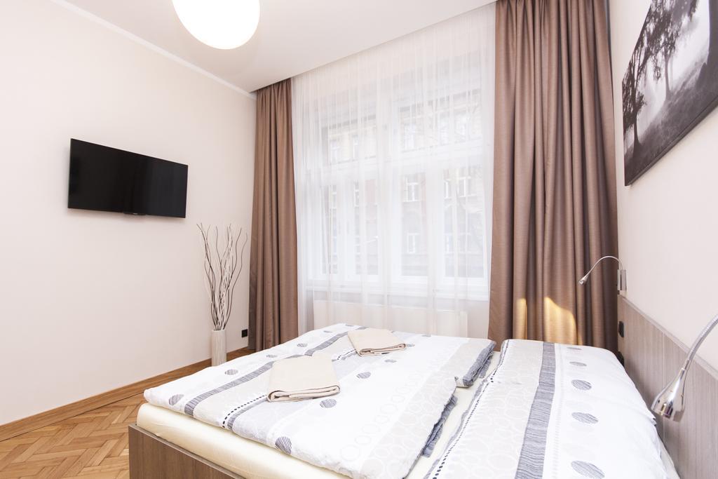 Manesova Astra Apartment ปราก ห้อง รูปภาพ