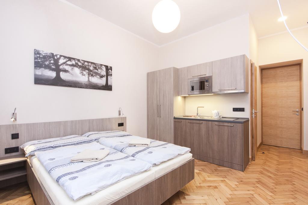 Manesova Astra Apartment ปราก ห้อง รูปภาพ