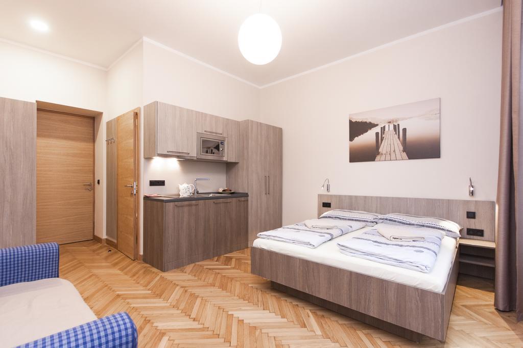 Manesova Astra Apartment ปราก ห้อง รูปภาพ