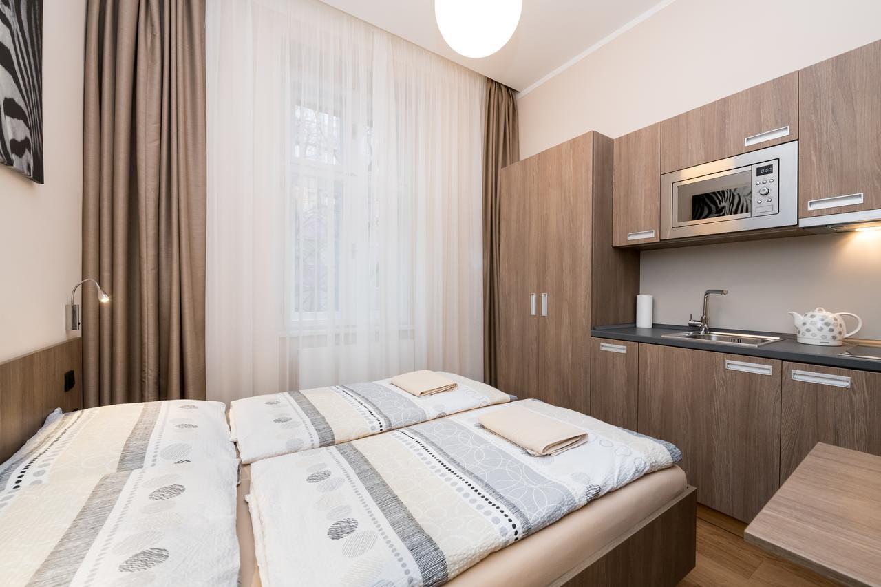 Manesova Astra Apartment ปราก ภายนอก รูปภาพ