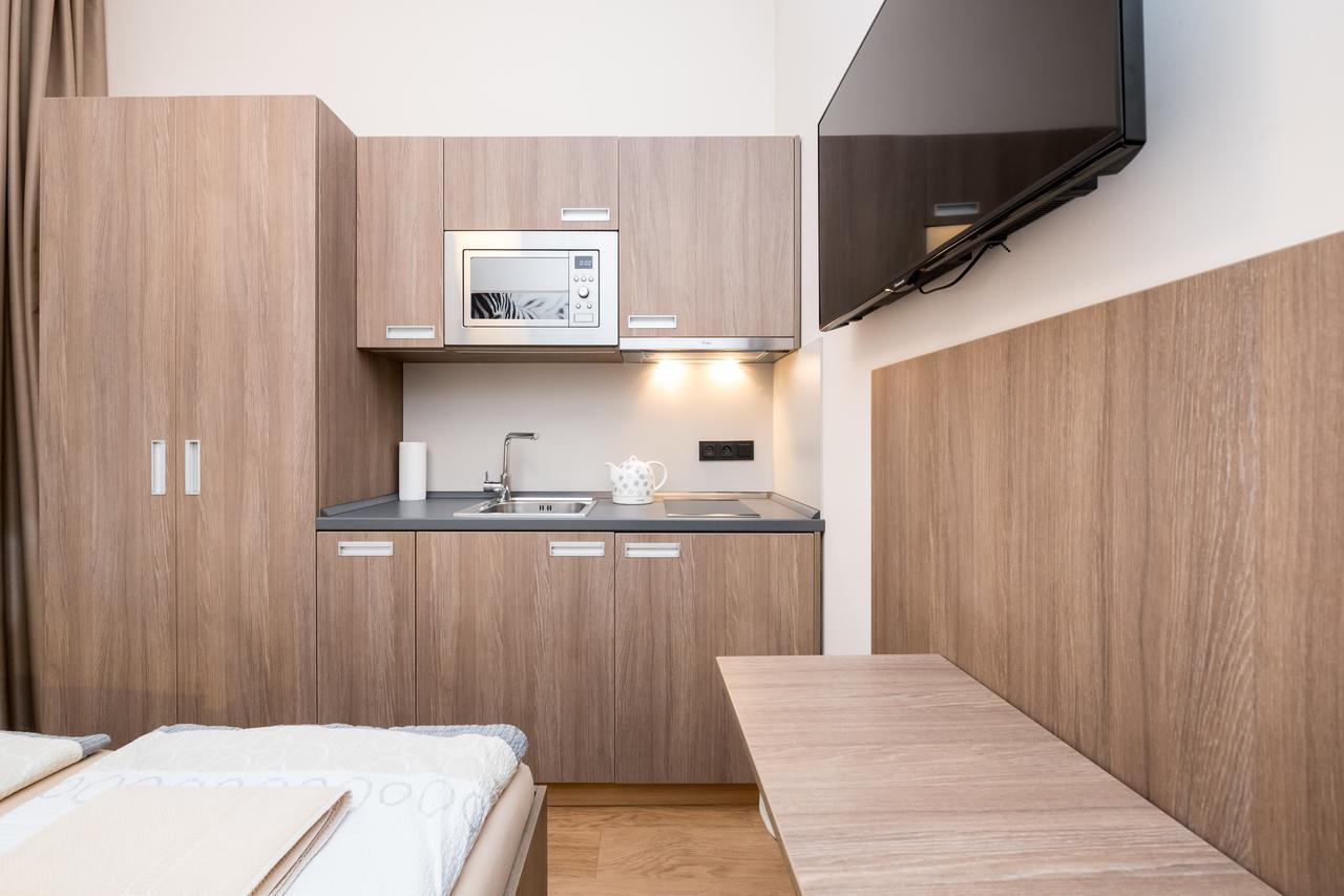 Manesova Astra Apartment ปราก ภายนอก รูปภาพ